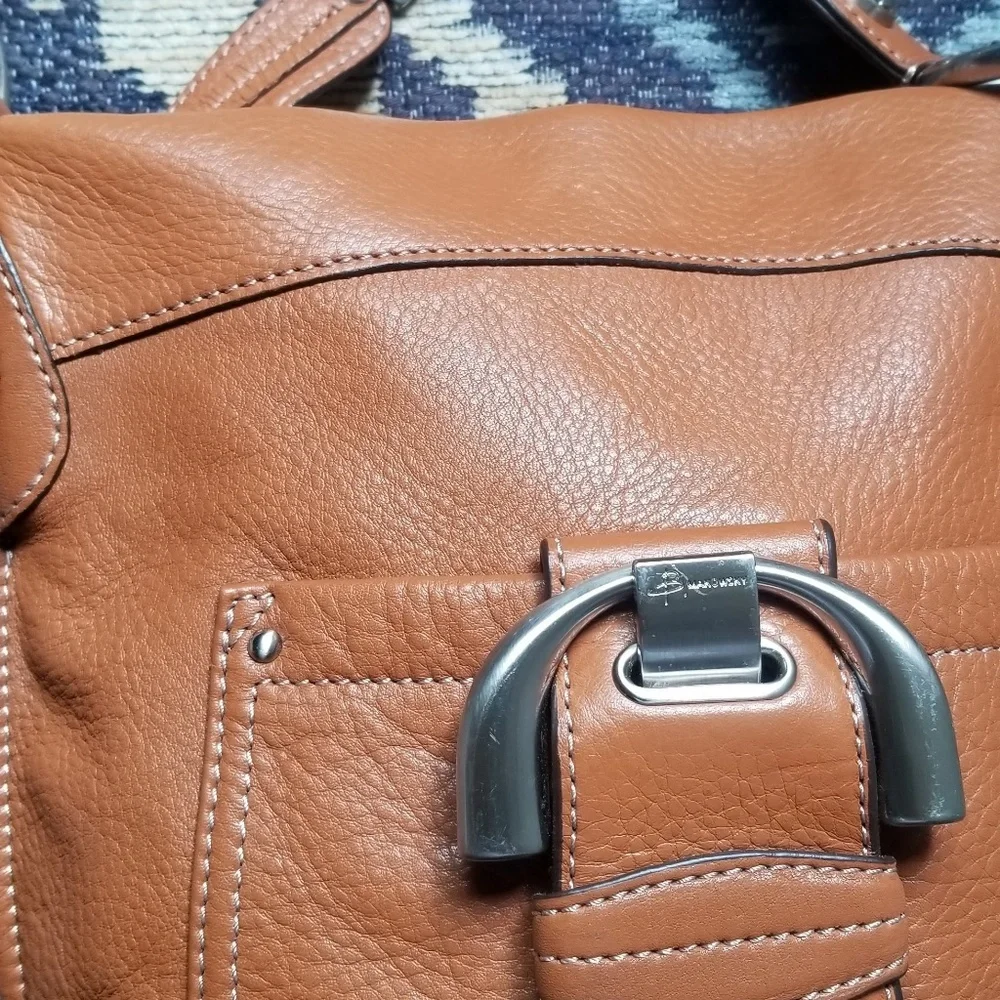 B. Markowsky Leather Brown Crossbody - Picture 3 of 9